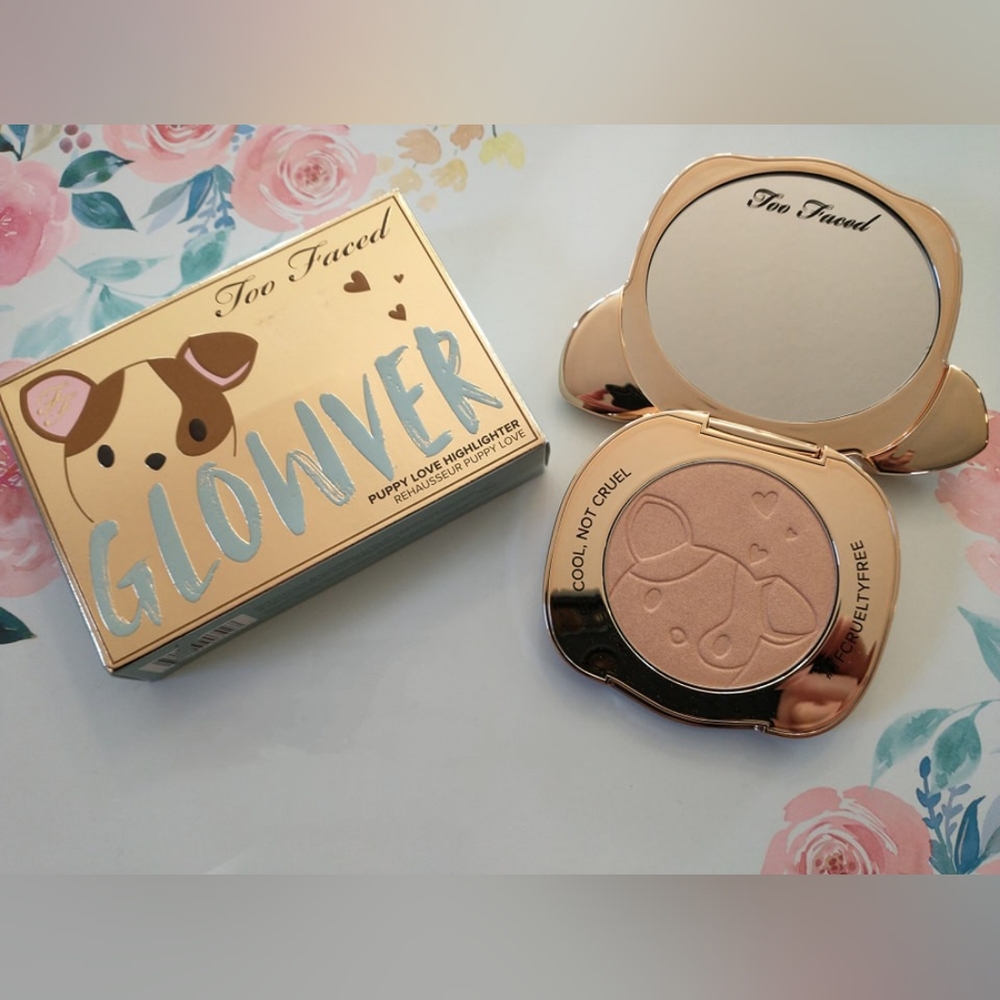 Too Faced Glowver Puppy Love Champagne Cute Limited Edition Highlighter